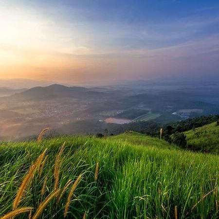 Home Sweet Home Semenyih Bagian luar foto