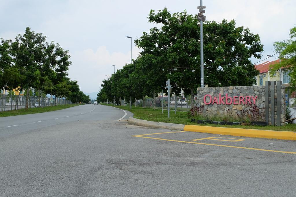 Home Sweet Home Semenyih Bagian luar foto